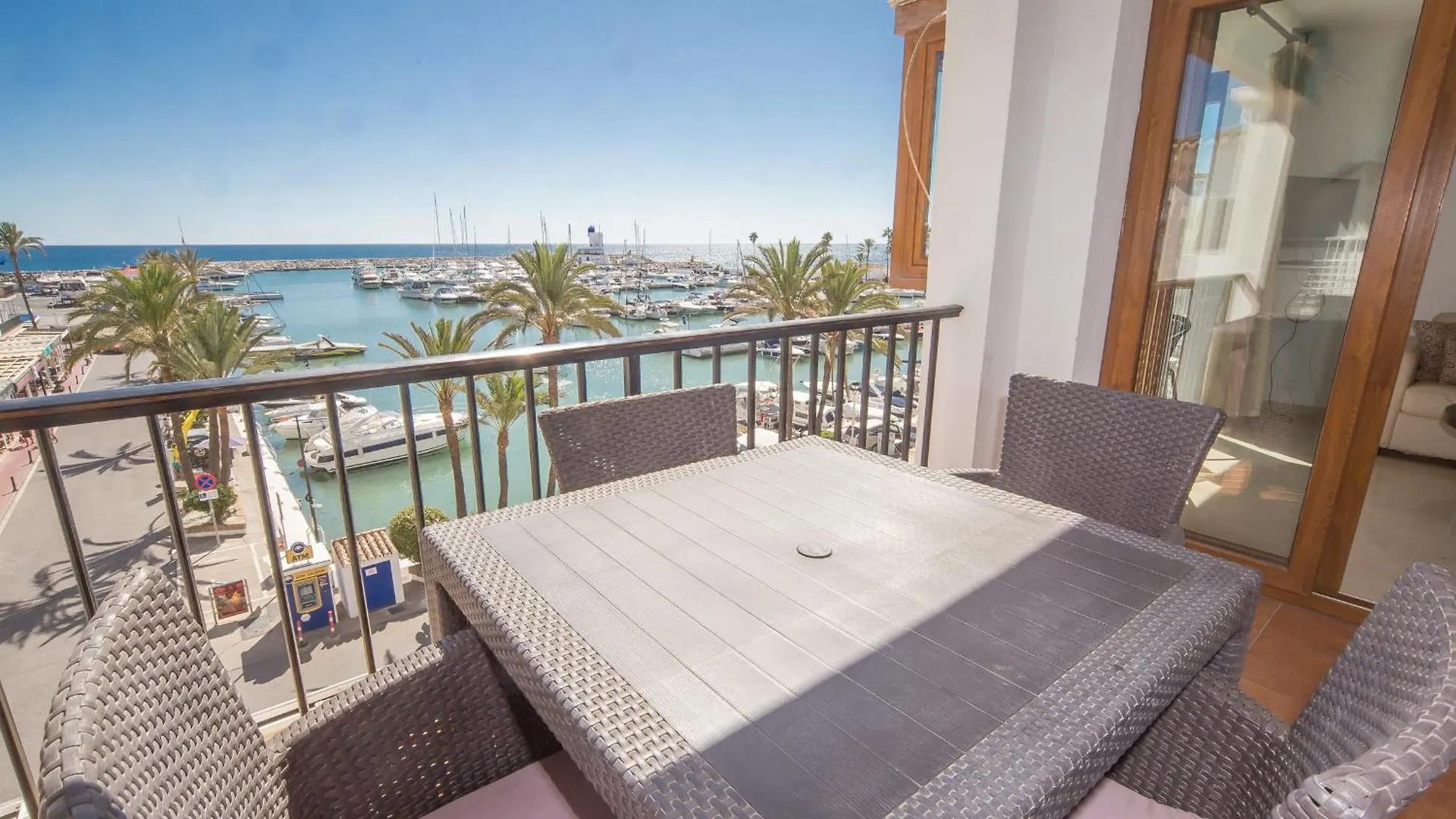 Marina Apartments, 638 Manilva